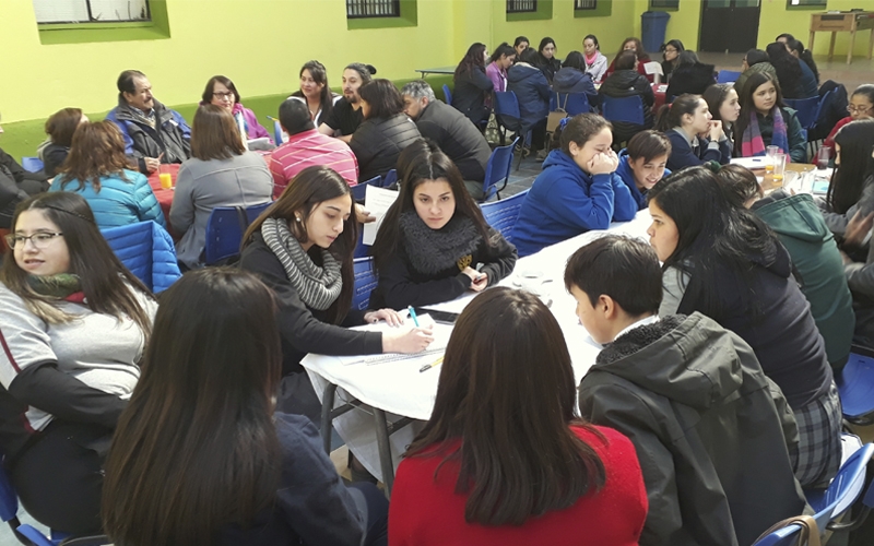Centro de alumnos y funcionarios participaron del Diagnostico Participativo del CESFAM