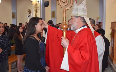Jóvenes y adultos fueron confirmados en Parroquia María Auxiliadora