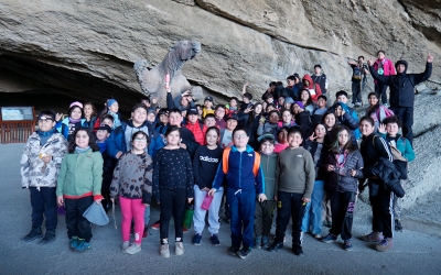 Programa vida sana y responsable realizó visita a la Cueva del Milodón