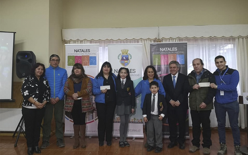 LSMF recibió premio por aniversario 108 de Puerto Natales