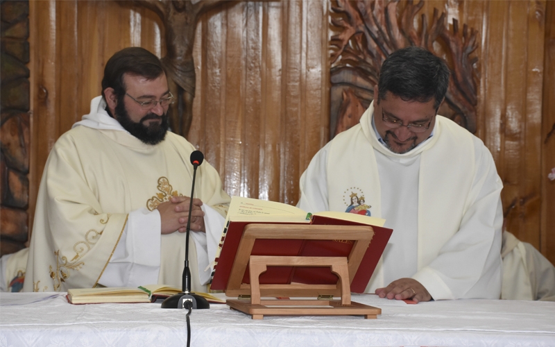 P. Hector Vásquez A. asumió como nuevo director del Liceo Salesiano M. Fagnano