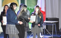 Premio Luis Cruz Martinez recae en la alumna del 4° Medio Quiroz Javiera Montiel Paredes