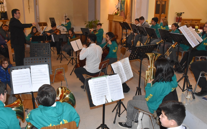 En Parroquia María Auxiliadora se presentó la Orquesta Sinfónica del LSMF