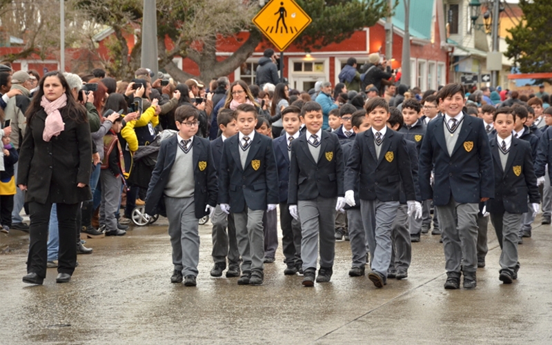 Colegios Salesianos participaron en desfile de los 100 años del LSMF