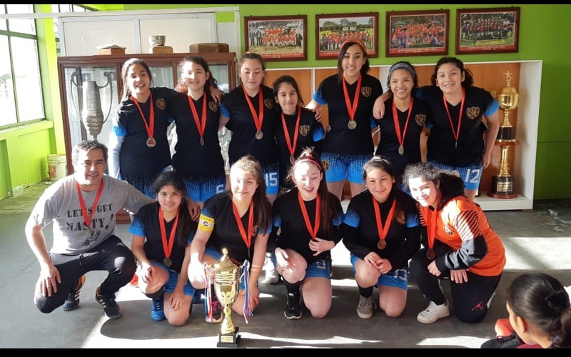 Equipo de futbol Sub 14 damas del LSMF se adjudicó el titulo de Campeonas Regionales