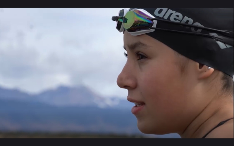 Con valentía y esfuerzo: Amanda Torres P. cruza a nado el Canal Señoret