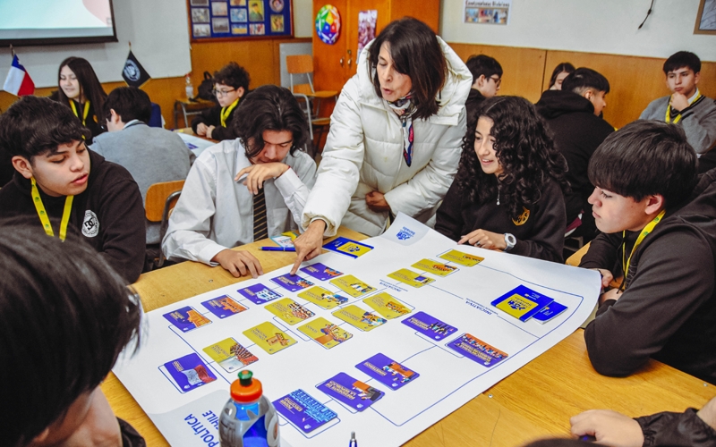 Estudiantes del LSMF viven experiencia legislativa en taller del Senado